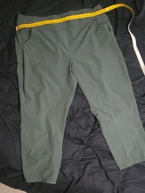 Women's Hiking Pants in Olive Green